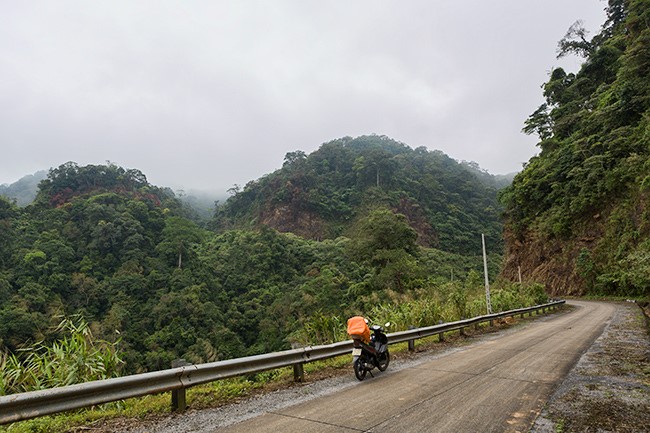 Most Attractive Vietnam Motorbike Tours Tackle Ho Chi Minh Trail on one Week.