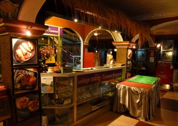 Mealy-Chenda-restaurant-Sihanoukville