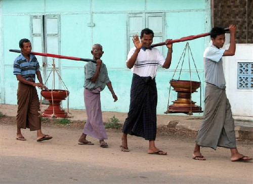 5 Strange Things in Myanmar You Should Know – Myanmar Tours