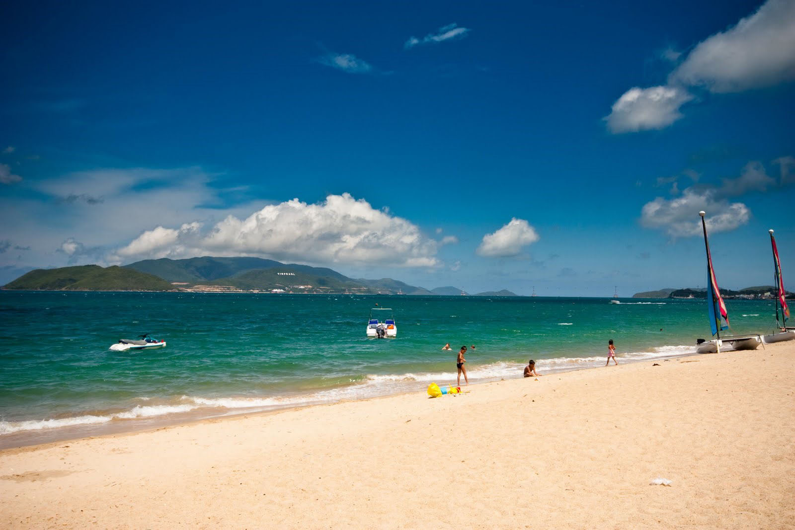 Top 4 Beautiful Beaches You Must Visit in Your Vietnam Adventure